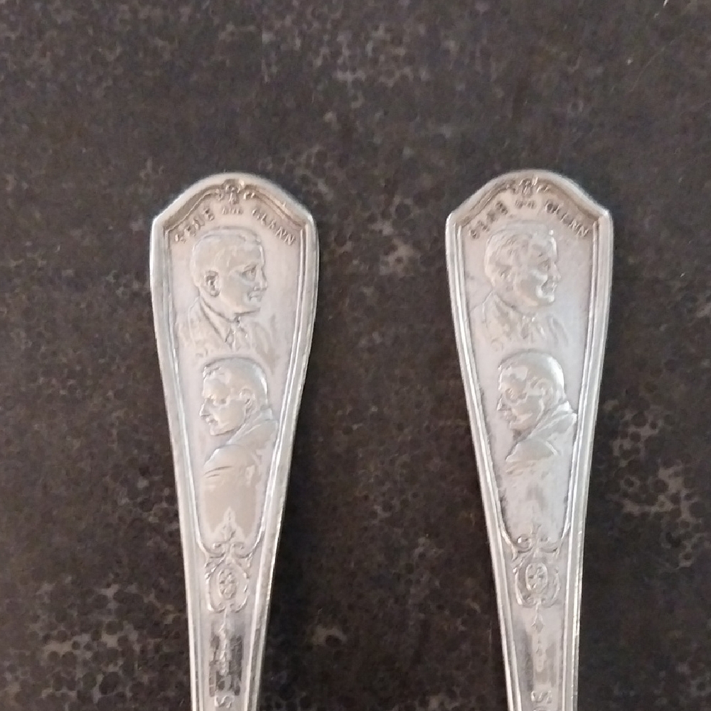 Vintage -Silver Plated Quaker Early Birds Peerless Flatware Set